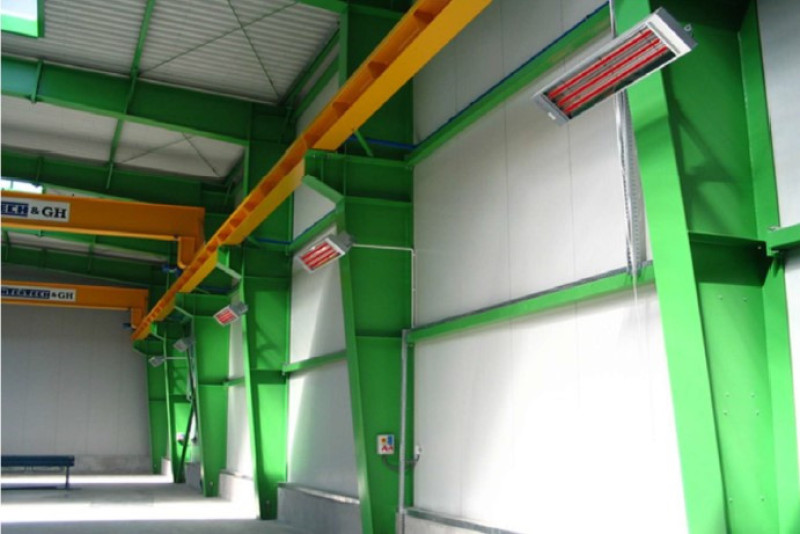 Indsutrial infrared heaters in a warehouse