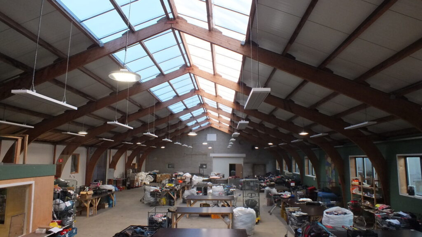 EEZ Medium wave infrared heaters in large storage area