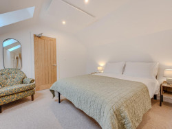 bedroom-1.jpg