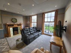 LAVA Frame in ceiling living room